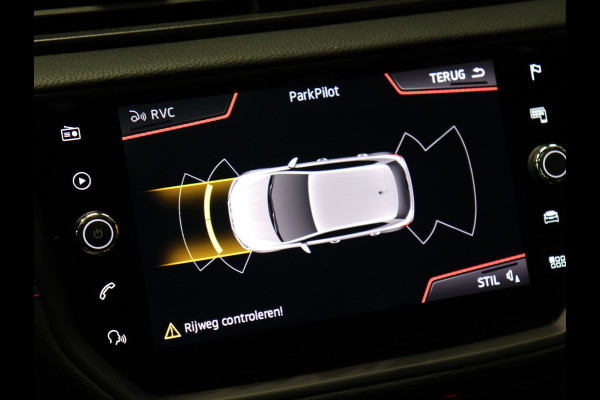 Seat Ibiza 1.0 TSI FR Business Intense [BEATS, SCHUIFKANTELDAK, CAMERA, STOELVERWARMING, APPLE CARPLAY, FR VELGEN, NIEUWSTAAT]