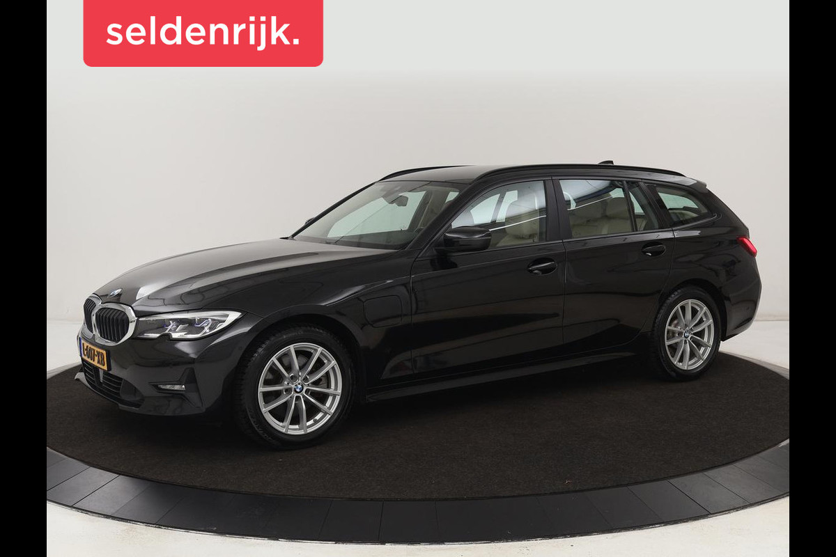 BMW 3 Serie Touring 320e Business Edition Plus | Trekhaak | Automaat | Carplay | Camera | Adaptive Cruise | Navigatie | PHEV | Leder | Stoelverwarming | Climate controle | LMV 17 Inch BMW 3 Serie Touring 320e Business Edition Plus | Trekhaak | Automaat | Carplay | Camera | Adaptive Cruise | Navigatie | PHEV | Leder | Stoelverwarming | Climate controle | LMV 17 Inch