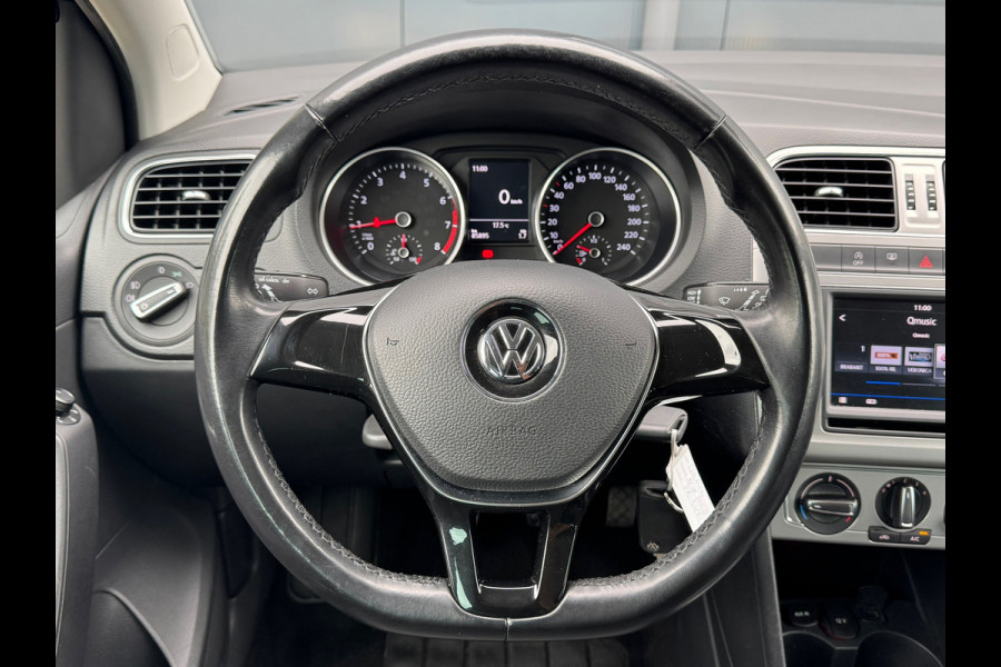 Volkswagen Polo 1.0 BlueMotion Edition * Carplay * Parkeersensoren * Cruise Control * Lm Velgen *