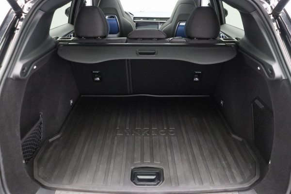 Lynk & Co 01 1.5 261PK Plug-in Hybrid * Zwarte hemel*360° Camera/Pano/dak Apple/Carplay Adaptive/Cruise
