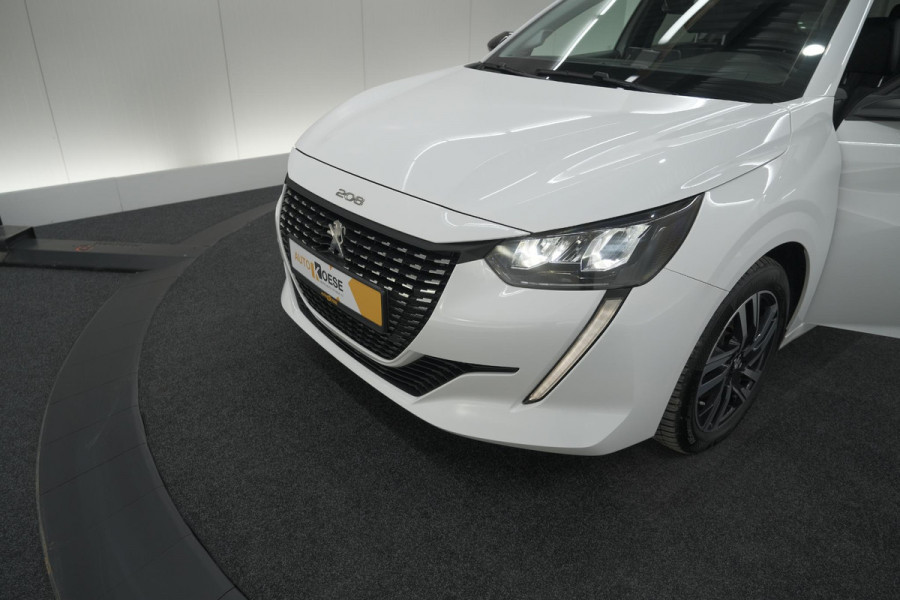 Peugeot 208 PureTech 100 Allure Pack | Camera | Apple Carplay | Stoelverwarming | Parkeersensoren Peugeot 208 PureTech 100 Allure Pack | Camera | Apple Carplay | Stoelverwarming | Parkeersensoren