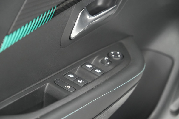 Peugeot 208 PureTech 100 Allure Pack | Camera | Apple Carplay | Stoelverwarming | Parkeersensoren Peugeot 208 PureTech 100 Allure Pack | Camera | Apple Carplay | Stoelverwarming | Parkeersensoren