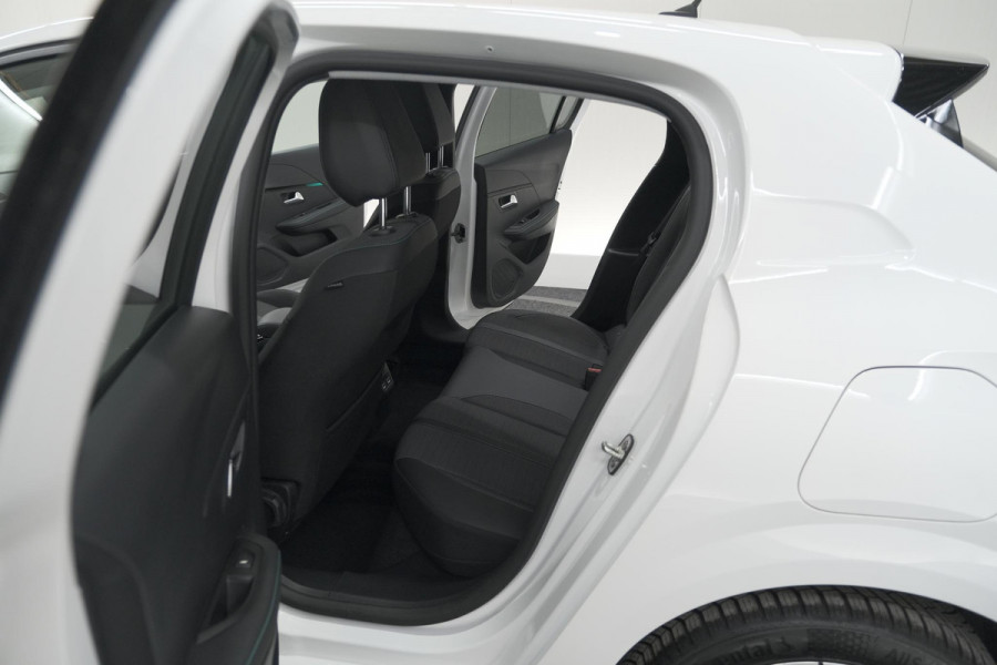 Peugeot 208 PureTech 100 Allure Pack | Camera | Apple Carplay | Stoelverwarming | Parkeersensoren Peugeot 208 PureTech 100 Allure Pack | Camera | Apple Carplay | Stoelverwarming | Parkeersensoren