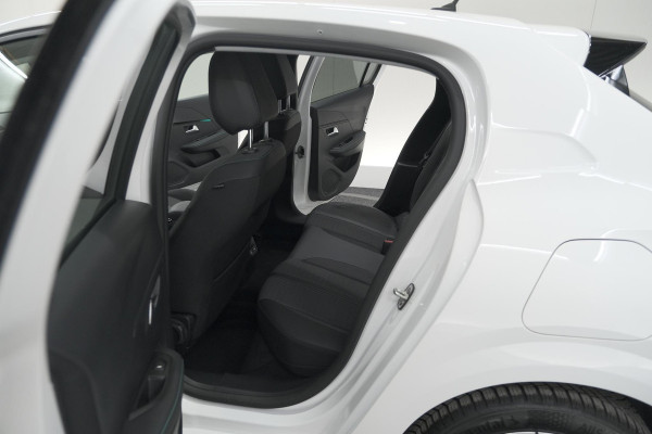 Peugeot 208 PureTech 100 Allure Pack | Camera | Apple Carplay | Stoelverwarming | Parkeersensoren Peugeot 208 PureTech 100 Allure Pack | Camera | Apple Carplay | Stoelverwarming | Parkeersensoren