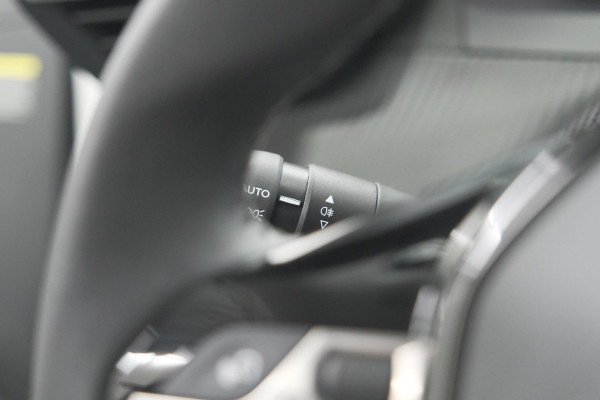 Peugeot 208 PureTech 100 Allure Pack | Camera | Apple Carplay | Stoelverwarming | Parkeersensoren Peugeot 208 PureTech 100 Allure Pack | Camera | Apple Carplay | Stoelverwarming | Parkeersensoren