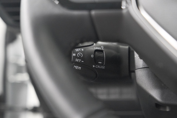 Peugeot 208 PureTech 100 Allure Pack | Camera | Apple Carplay | Stoelverwarming | Parkeersensoren Peugeot 208 PureTech 100 Allure Pack | Camera | Apple Carplay | Stoelverwarming | Parkeersensoren