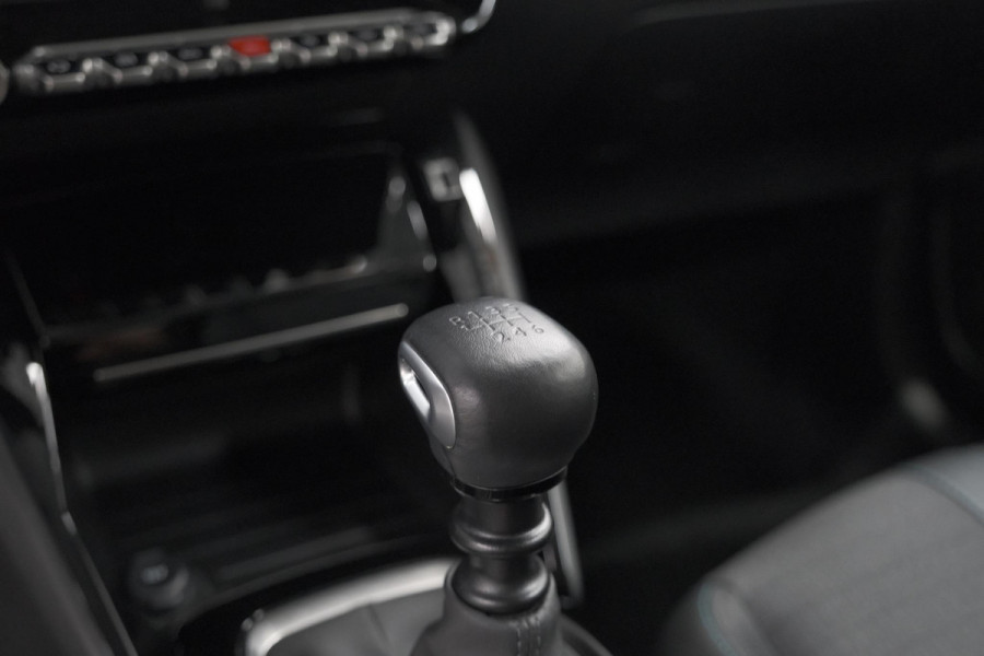 Peugeot 208 PureTech 100 Allure Pack | Camera | Apple Carplay | Stoelverwarming | Parkeersensoren Peugeot 208 PureTech 100 Allure Pack | Camera | Apple Carplay | Stoelverwarming | Parkeersensoren