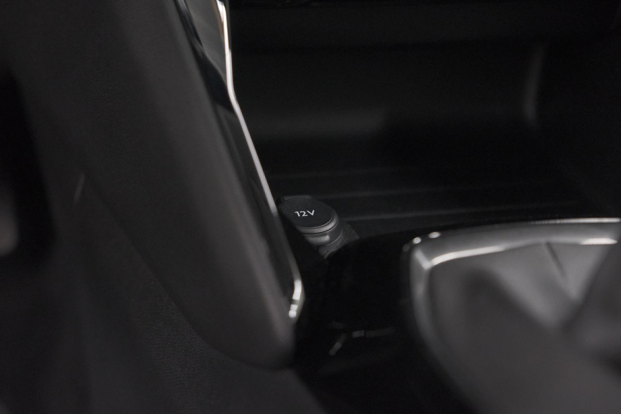 Peugeot 208 PureTech 100 Allure Pack | Camera | Apple Carplay | Stoelverwarming | Parkeersensoren Peugeot 208 PureTech 100 Allure Pack | Camera | Apple Carplay | Stoelverwarming | Parkeersensoren