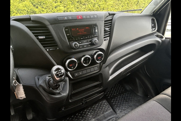 Iveco Daily 35S14V 2.3 140 PK E6 / L2H2 / 3.5T TREKHAAK / 68.554 KM !! / AIRCO / BLUETOOTH / 3-ZITS / TREKHAAK