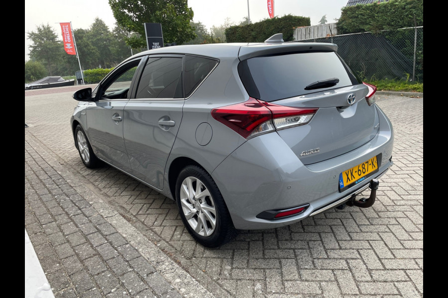 Toyota Auris 1.8 Hybrid Energy Plus / Navigatie / Trekhaak