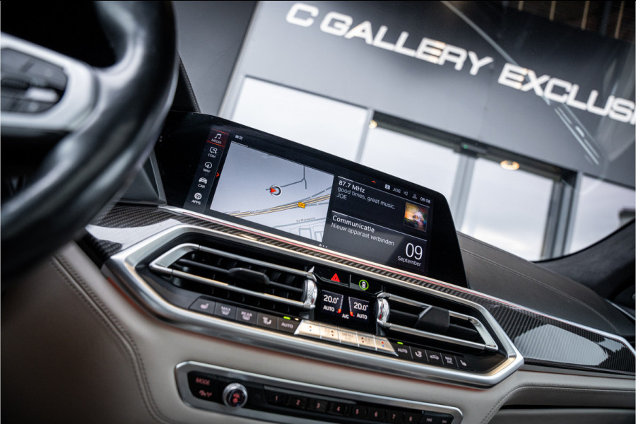 BMW X6 M50i High Executive - M Sport | Panorama | Laser | H&K | Elek. Trekhaak | Memory