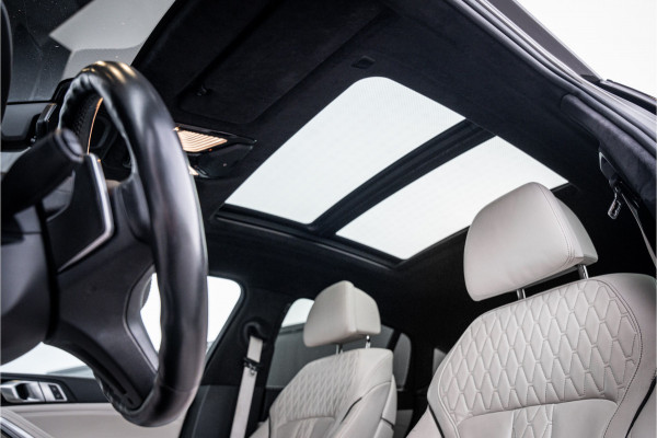 BMW X6 M50i High Executive - M Sport | Panorama | Laser | H&K | Elek. Trekhaak | Memory