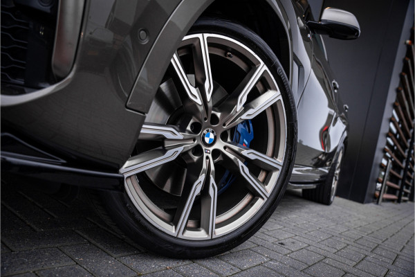 BMW X6 M50i High Executive - M Sport | Panorama | Laser | H&K | Elek. Trekhaak | Memory