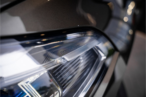 BMW X6 M50i High Executive - M Sport | Panorama | Laser | H&K | Elek. Trekhaak | Memory