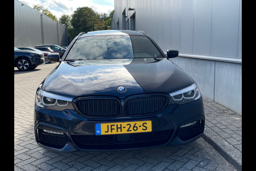 BMW 5 Serie Touring 540i xDrive High Executive PanoramaDak / M-Sport