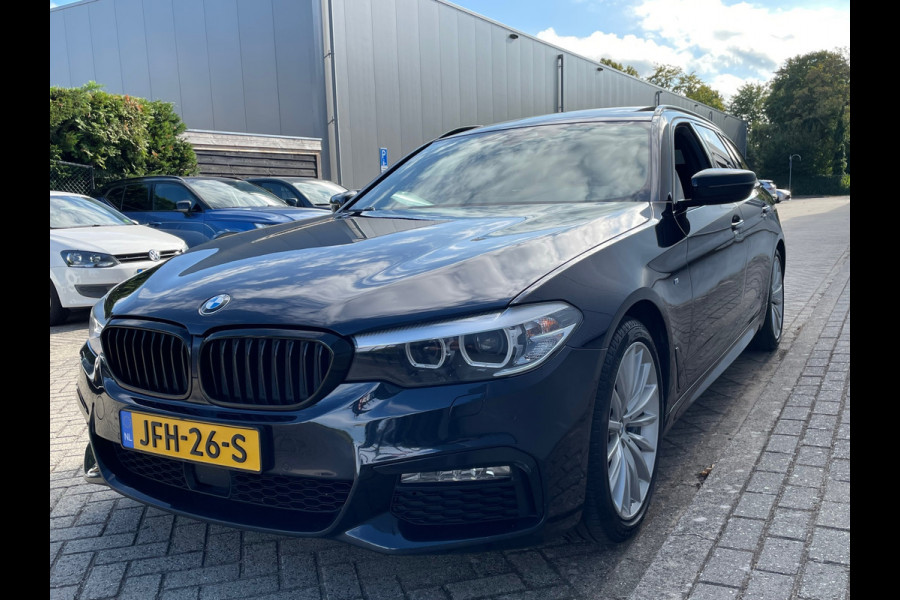 BMW 5 Serie Touring 540i xDrive High Executive PanoramaDak / M-Sport