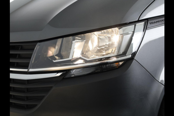 Volkswagen Transporter 2.0 TDI L2H3 28 Comfortline 110 pk | Verlengde garantie | Navigatie via App | Trekhaak | Parkeersensoren achter | Cruise control |