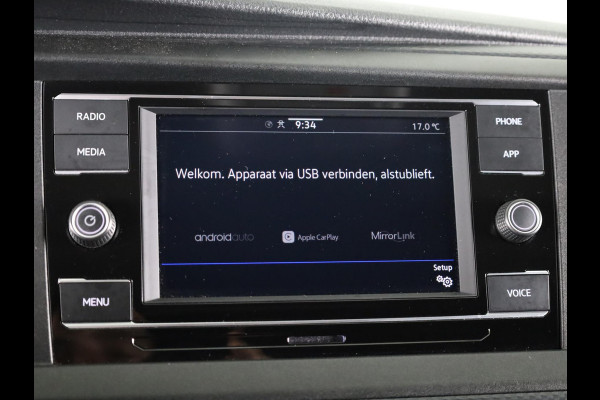 Volkswagen Transporter 2.0 TDI L2H3 28 Comfortline 110 pk | Verlengde garantie | Navigatie via App | Trekhaak | Parkeersensoren achter | Cruise control |