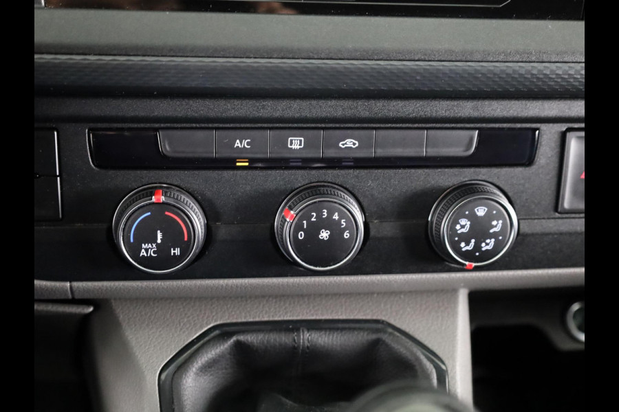Volkswagen Transporter 2.0 TDI L2H3 28 Comfortline 110 pk | Verlengde garantie | Navigatie via App | Trekhaak | Parkeersensoren achter | Cruise control |