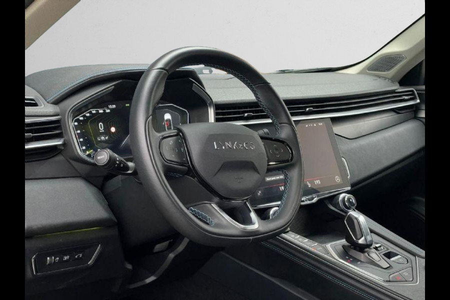 Lynk & Co RS Shadow Edition 01 1.5 262PK Pano 360 Camera Navi Adapt cruise 262PK Elekr. Achterklep Trekhaak