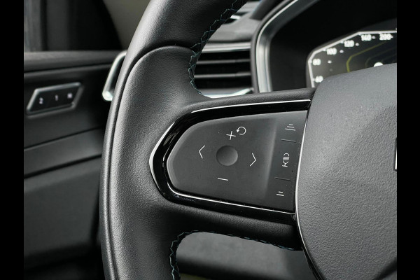 Lynk & Co RS Shadow Edition 01 1.5 262PK Pano 360 Camera Navi Adapt cruise 262PK Elekr. Achterklep Trekhaak