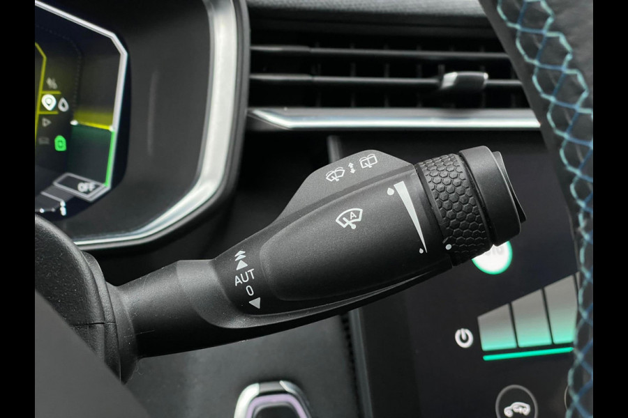Lynk & Co RS Shadow Edition 01 1.5 262PK Pano 360 Camera Navi Adapt cruise 262PK Elekr. Achterklep Trekhaak