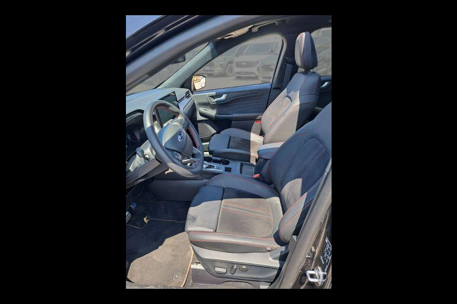 Ford Kuga 2.5 PHEV ST-Line X 243pk | Driver Assistance Pack | Panorama dak | Winterpack | Technology Pack | 19 inch Licht metaal | 2.100kg Trekgewicht