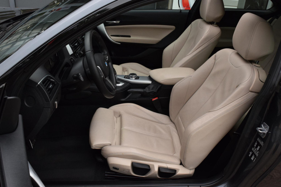 BMW 2 Serie Coupé 218i High Executive|M-pakket|Dak|Leer