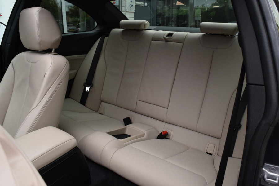 BMW 2 Serie Coupé 218i High Executive|M-pakket|Dak|Leer