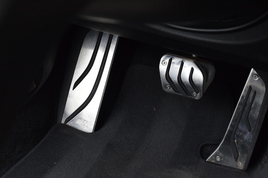 BMW 2 Serie Coupé 218i High Executive|M-pakket|Dak|Leer