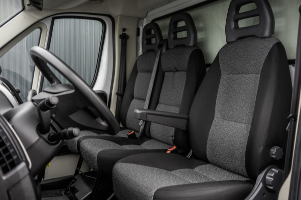 Fiat Ducato **2.3 | Laadklep | 141PK | Revisiemotor | Camera | Navi | Cruise | Airco | Euro 6**