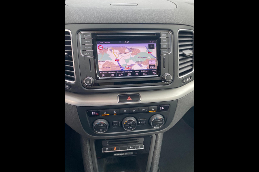 Volkswagen Sharan 1.4 TSI Comfortline Edition 7 PERS|DSG-Autom|Navigatie|PDC|Stoelverw