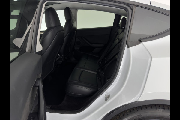 Tesla Model Y RWD 58 kWh [ 3-Fase ] {SOH-93%} (INCL-BTW) Aut. *PANO | AUTO-PILOT | LUXURY-LEATHER | TOP-VIEW | NAVI-FULLMAP | MATRIX-LED | DIGI-COCKPIT | KEYLESS | CAMERA | DAB+ | HEATED-COMFORTSEATS | PRIVACY-GLASS*