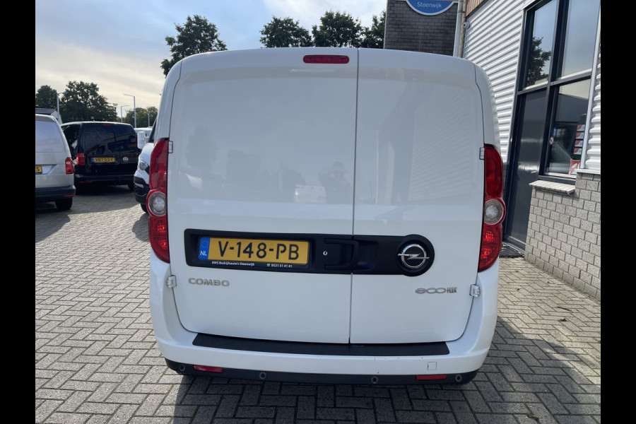 Opel Combo 1.3 CDTi 95pk L1H1 Sport / rijklaar € 8.950 ex btw / lease vanaf € 203 / airco / cruise / stoelverwarming / lichtmetalen velgen / pdc achter / euro 6 !