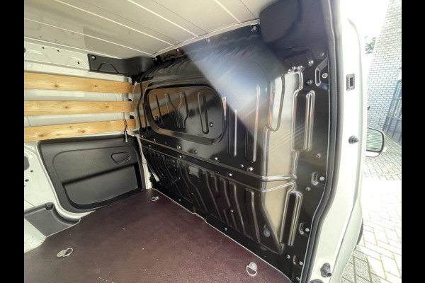 Opel Combo 1.3 CDTi 95pk L1H1 Sport / rijklaar € 8.950 ex btw / lease vanaf € 203 / airco / cruise / stoelverwarming / lichtmetalen velgen / pdc achter / euro 6 !