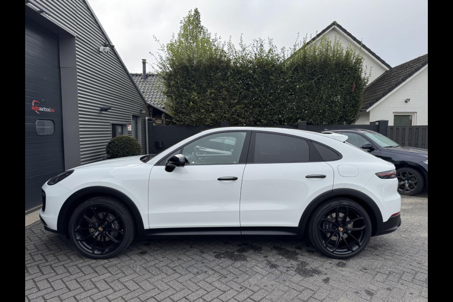 Porsche Cayenne Coupé 3.0 E-Hybrid Sport Chrono | 360* Camera | 22 Inch Lichtmetalen Velgen | Carbon | Elektrische Achterklep |