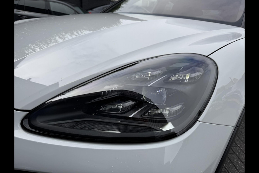 Porsche Cayenne Coupé 3.0 E-Hybrid Sport Chrono | 360* Camera | 22 Inch Lichtmetalen Velgen | Carbon | Elektrische Achterklep |