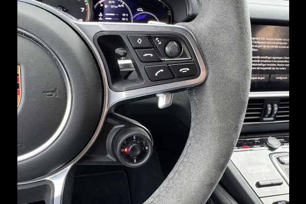 Porsche Cayenne Coupé 3.0 E-Hybrid Sport Chrono | 360* Camera | 22 Inch Lichtmetalen Velgen | Carbon | Elektrische Achterklep |