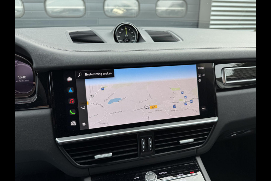 Porsche Cayenne Coupé 3.0 E-Hybrid Sport Chrono | 360* Camera | 22 Inch Lichtmetalen Velgen | Carbon | Elektrische Achterklep |