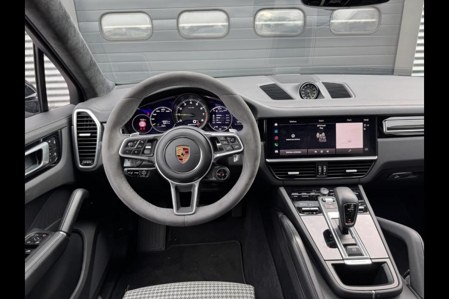 Porsche Cayenne Coupé 3.0 E-Hybrid Sport Chrono | 360* Camera | 22 Inch Lichtmetalen Velgen | Carbon | Elektrische Achterklep |