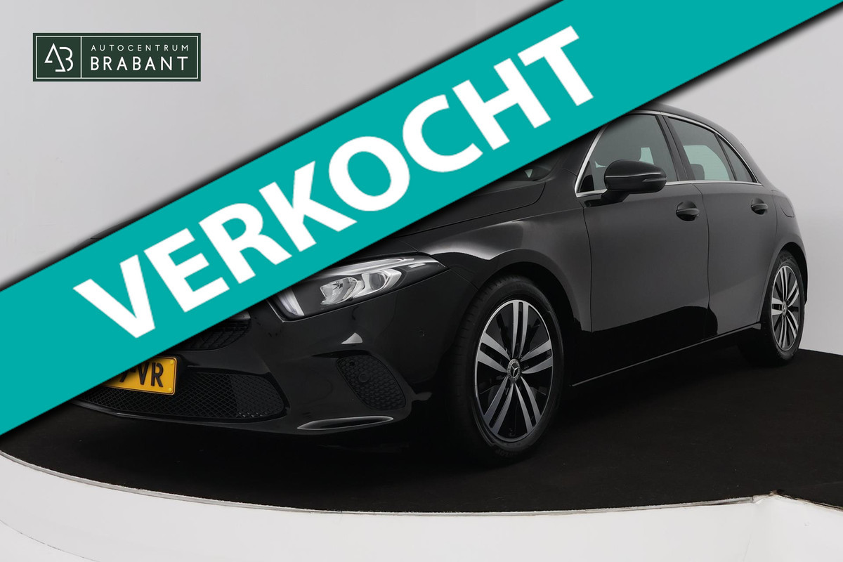Mercedes-Benz A-Klasse 180 Business Solution Luxury (SFEERVERLICHTING, CAMERA, STIOELVERWARMING, GOED ONDERHOUDEN Mercedes-Benz A-Klasse 180 Business Solution Luxury (SFEERVERLICHTING, CAMERA, STIOELVERWARMING, GOED ONDERHOUDEN