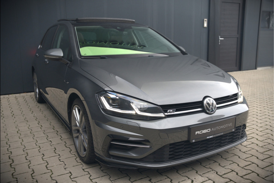 Volkswagen Golf 1.4 TSI Highline Business R | R-Line | Panoramadak | Stoelverwarming | Stuurverwarming | Dynaudio | Standkachel | Massage | Keyless | Adaptive Cruise Control | Camera | Parkeersensoren | Navigatie Discover Pro | LED | T