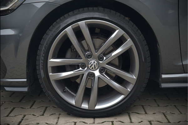 Volkswagen Golf 1.4 TSI Highline Business R | R-Line | Panoramadak | Stoelverwarming | Stuurverwarming | Dynaudio | Standkachel | Massage | Keyless | Adaptive Cruise Control | Camera | Parkeersensoren | Navigatie Discover Pro | LED | T