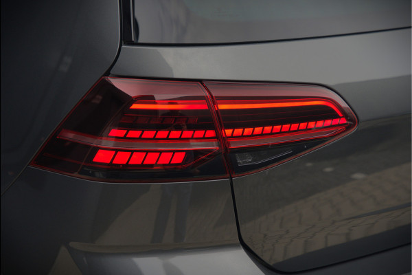 Volkswagen Golf 1.4 TSI Highline Business R | R-Line | Panoramadak | Stoelverwarming | Stuurverwarming | Dynaudio | Standkachel | Massage | Keyless | Adaptive Cruise Control | Camera | Parkeersensoren | Navigatie Discover Pro | LED | T