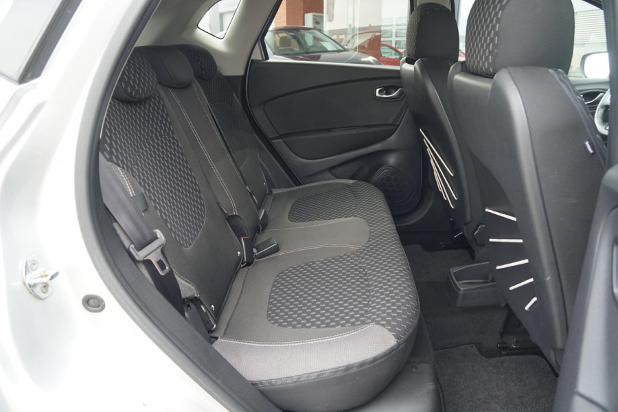 Renault Captur 0.9 TCe Intens + STOELVERWARMING / LED / PARKEERSENSOREN