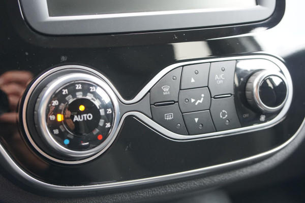 Renault Captur 0.9 TCe Intens + STOELVERWARMING / LED / PARKEERSENSOREN