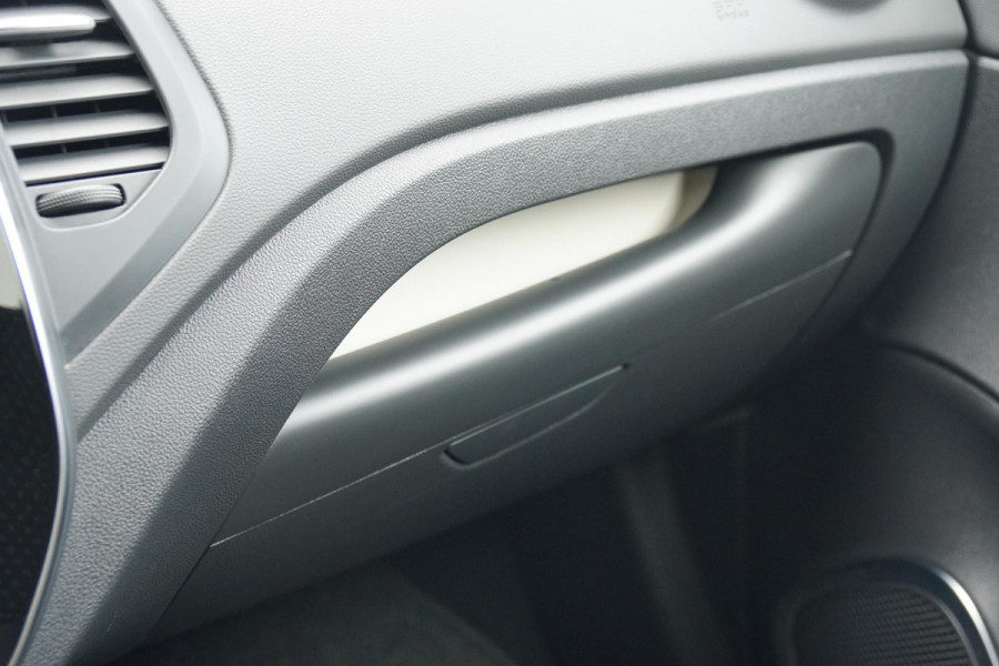 Renault Captur 0.9 TCe Intens + STOELVERWARMING / LED / PARKEERSENSOREN