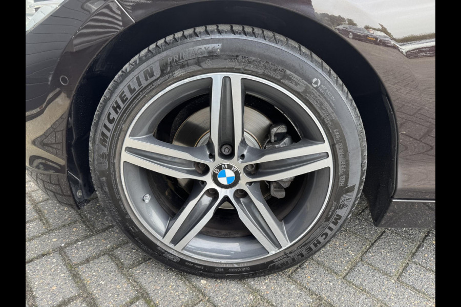 BMW 1-serie 120i High Executive | Camera | Harmon Kardon | Navigatie | Lederen Bekleding | Memory Stoelen |