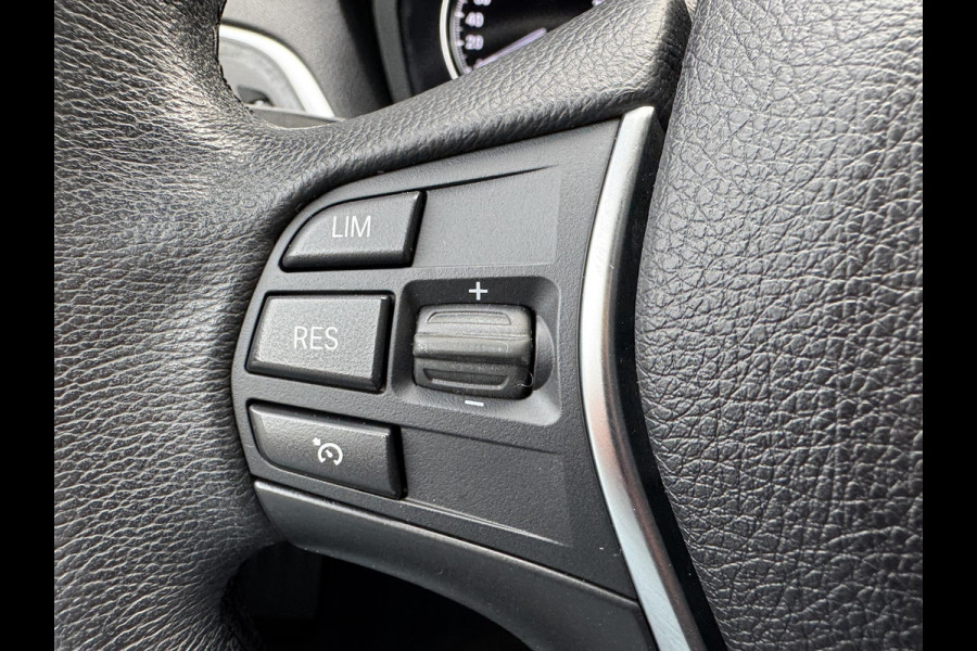 BMW 1-serie 120i High Executive | Camera | Harmon Kardon | Navigatie | Lederen Bekleding | Memory Stoelen |