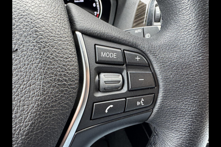 BMW 1-serie 120i High Executive | Camera | Harmon Kardon | Navigatie | Lederen Bekleding | Memory Stoelen |